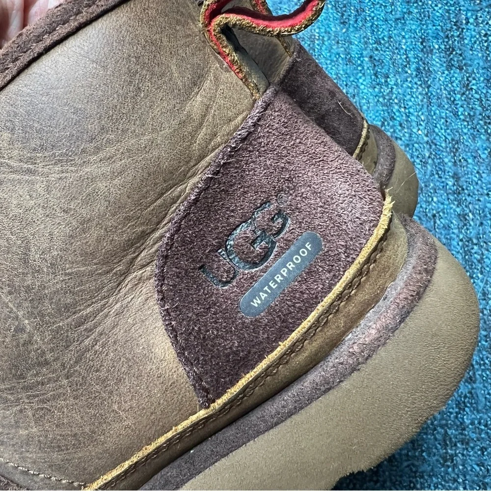 UGG Kids Neumel 11 Waterproof Leather Lace Up Boots in Brown Youth Kids Size 2